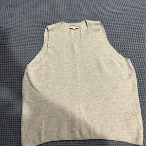 Jcrew cashmere sleeveless sweater in grey. Size xl